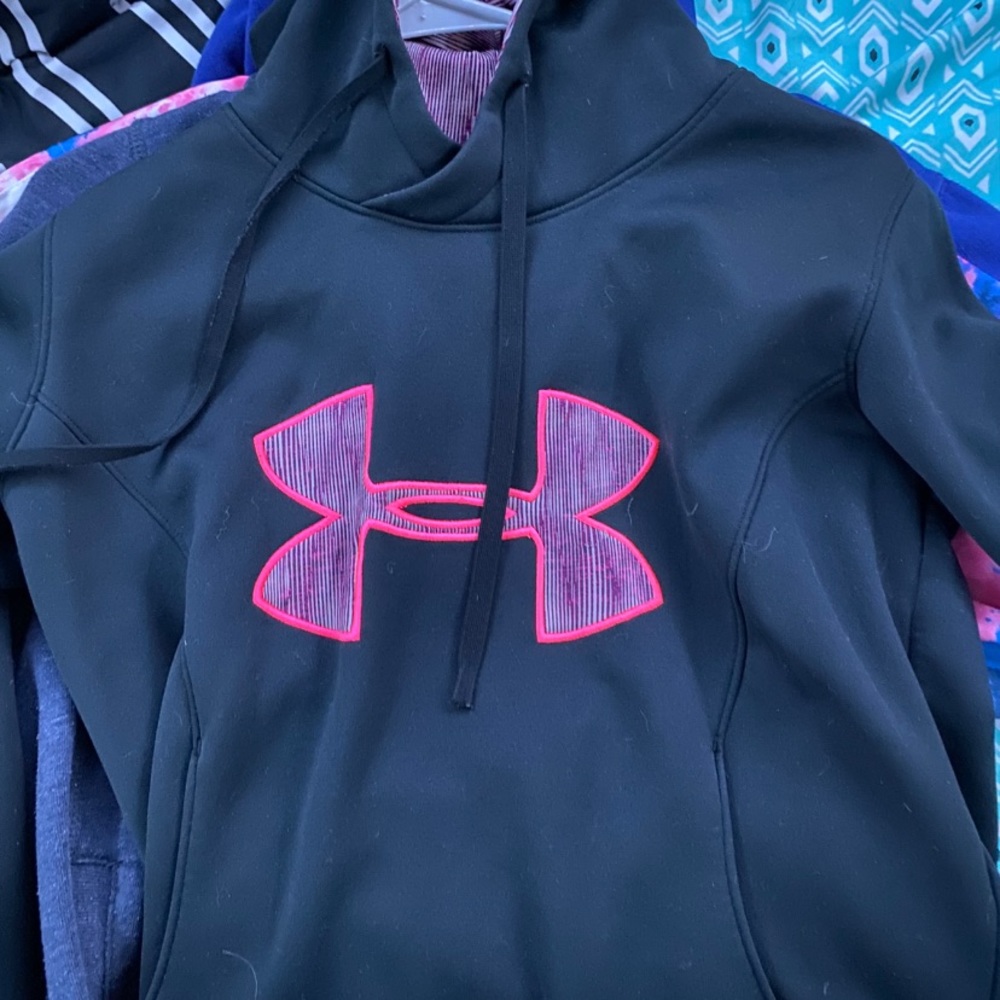 under armor pull over hoodie